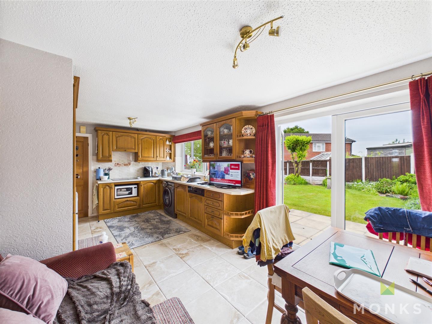 9 Preshenlle Lane, Oswestry, SY10 7UB For Sale